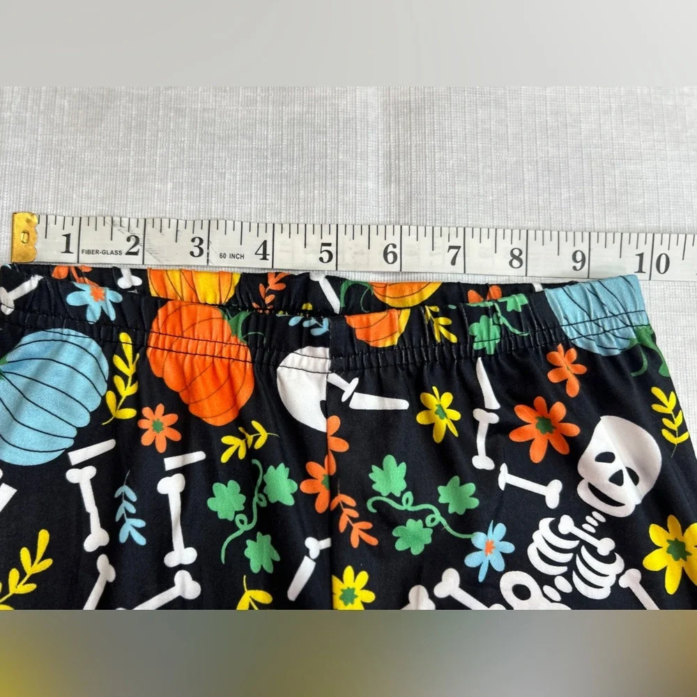 Halloween Skeleton 2 pc set Size 6/7  Bell Bottom Pants Ruffle Sleeve Top girls